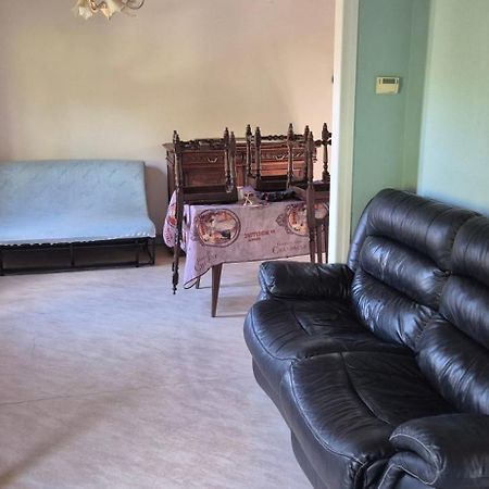 Maison D'Hote, Gite, La Maisonnette Vic-sur-Cère Zewnętrze zdjęcie